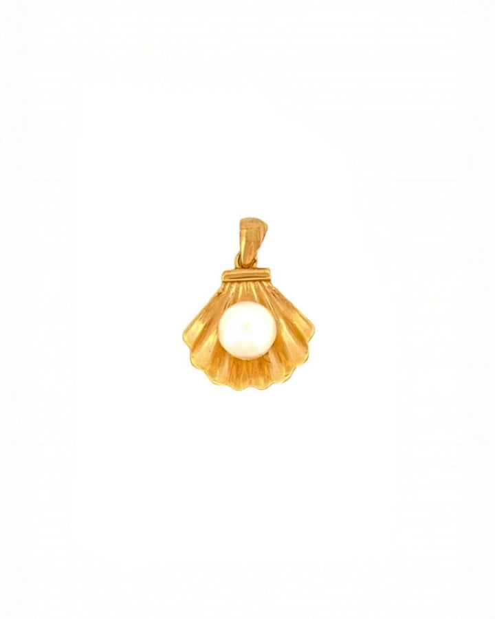 Muschel-Anhänger aus 18k Gelbgold mit 6 mm Perle, handgefertigt