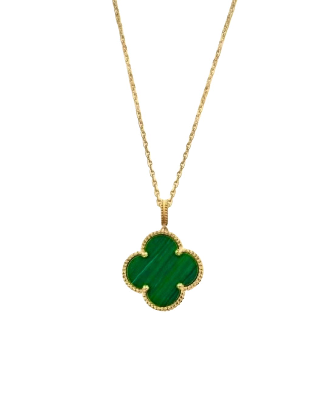 Luxuriöser Anhänger aus 18k Gelbgold in Kleeblattform mit intensiv grünem Malachit-Inlay, fein gefasst an einer eleganten Goldkette – stilvoller Glücksanhänger.