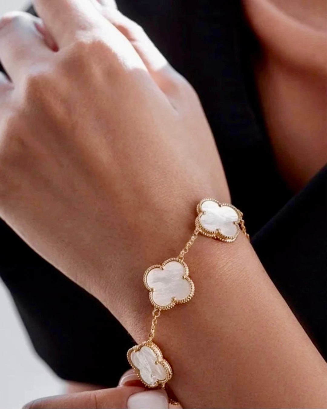 Kundenbestellung: Armband Gelbgold 18k – Hameh Khoshbakhti-ye Donya (Alles Glück der Welt)