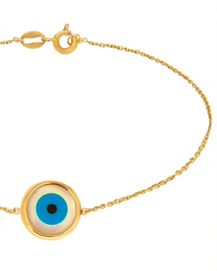 Detailaufnahme des 18k Gelbgold-Armbands mit rundem Augenmotiv