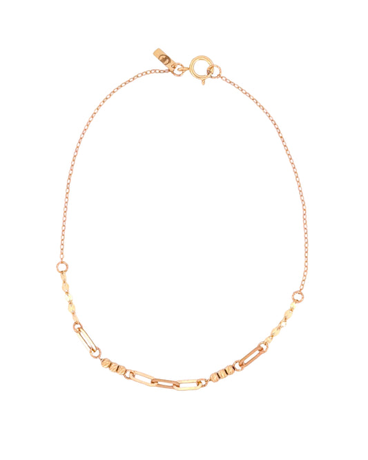 Feines Armband aus 18k Gelbgold mit drei Paperclip-Elementen und Kugeldetails, Länge 18.2 cm, freigestelltes Produktbild