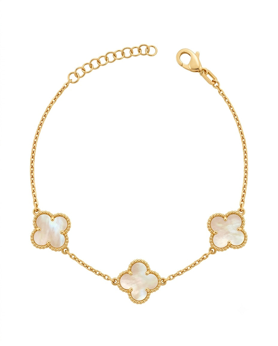 18k Gold Armband mit drei weissen Natur-Perlmutt Kleeblättern – 17–19.5 cm verstellbar