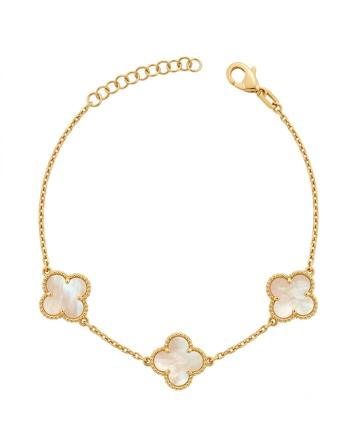 18k Gold Armband mit drei weissen Natur-Perlmutt Kleeblättern – 17–19.5 cm verstellbar