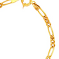 Detailaufnahme eines 18k Gold Figaro-Armbands mit Federringverschluss