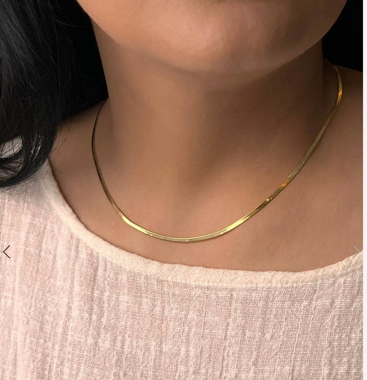 Halskette Gelbgold 18k – Zanjir-e Tighmahi Khord (Fischgrätenkette klein)