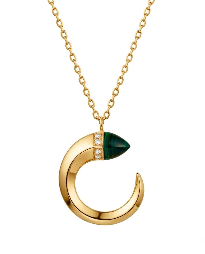 Handgefertigte Halskette aus 18k Gelbgold mit grünem Malachit-Anhänger – inspiriert von persischer Natur-Symbolik