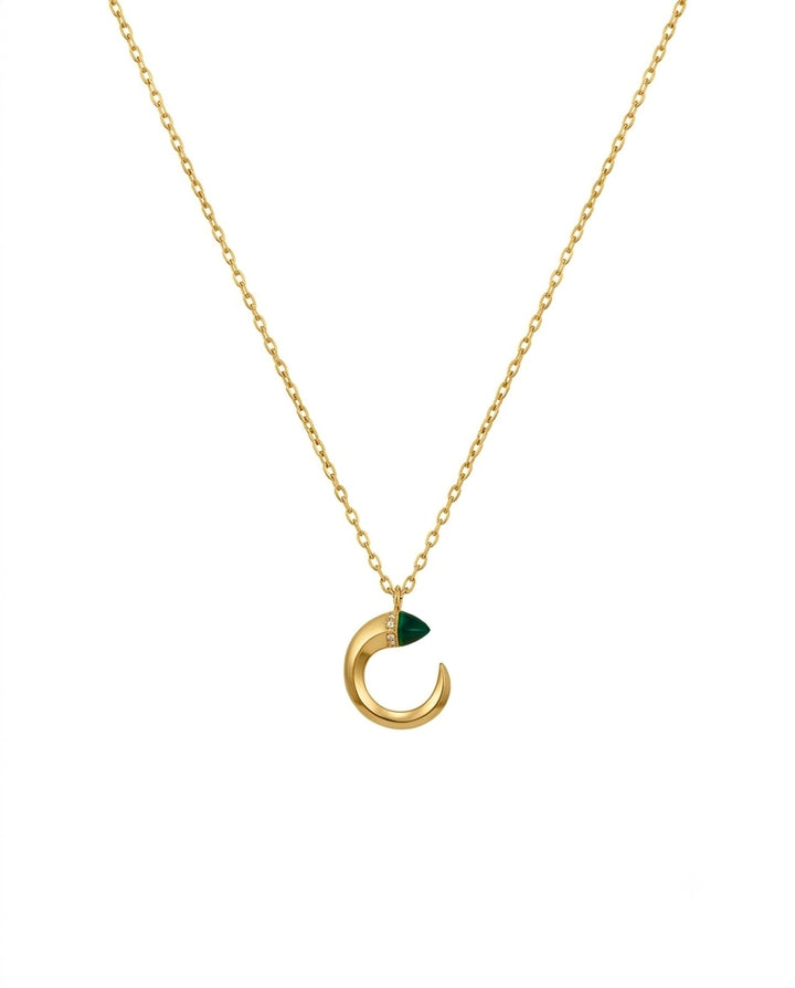 Handgefertigte Halskette aus 18k Gelbgold mit grünem Malachit-Anhänger – inspiriert von persischer Natur-Symbolik