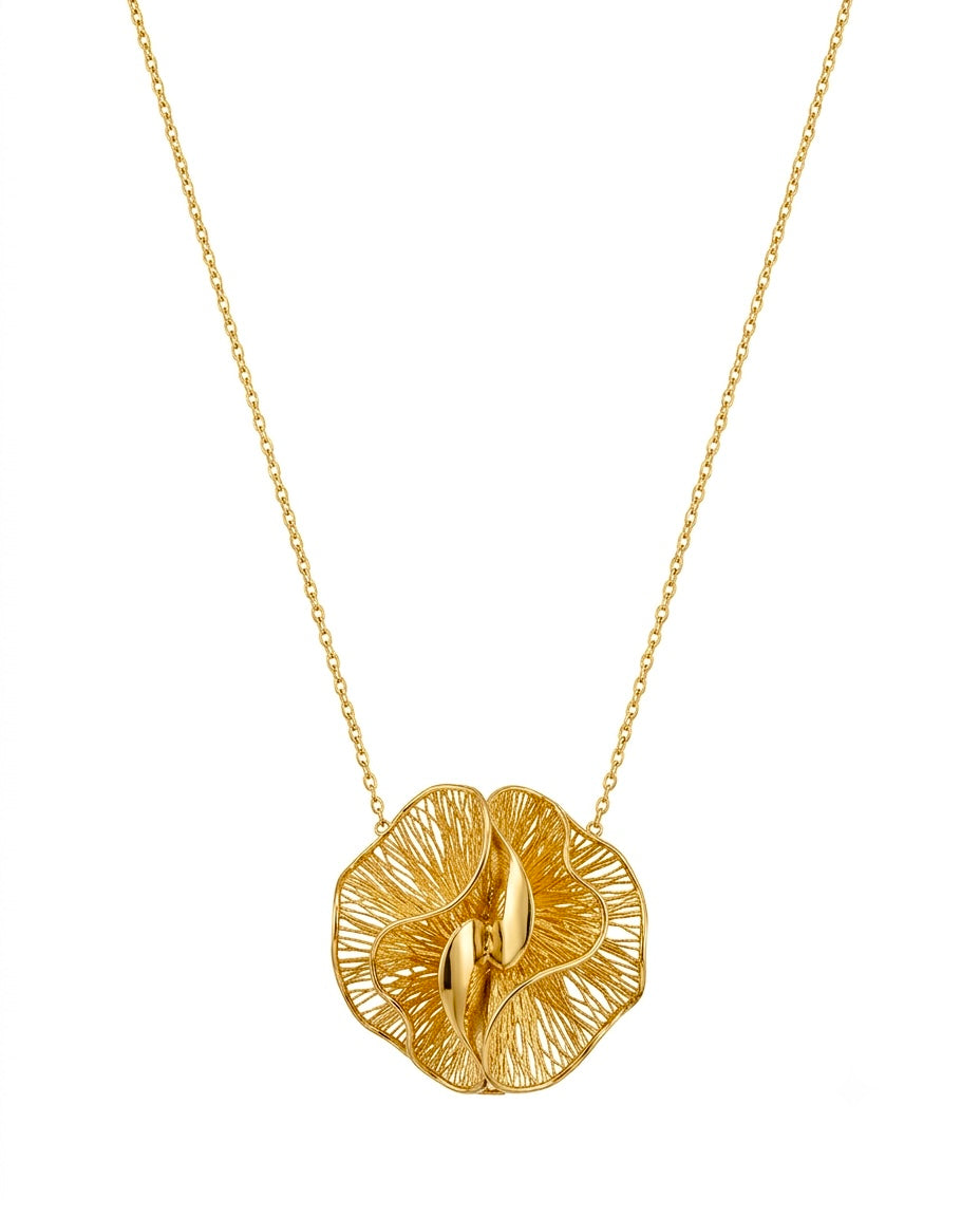 Halskette aus 18k Gelbgold mit floraler, skulpturaler Anhängerform – inspiriert von einer Blume des Glücks