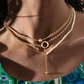 Rolo-e Bozorg-e Kelasik im Layering-Look mit weiteren Goldketten