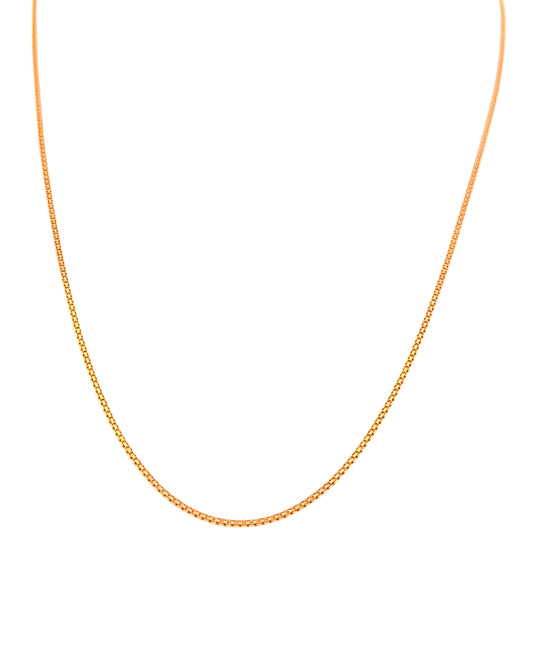 Filigrane Bismarck-Halskette aus 18k Gelbgold, 1 mm breit, freigestelltes Produktbild