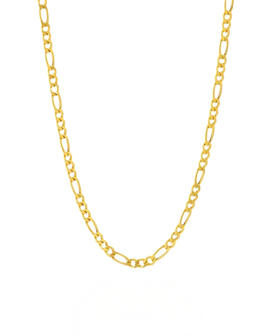 18 Karat Gold Halskette in klassischer Figaro-Kette, handgefertigter hochwertiger Goldschmuck, freigestellt vor weißem Hintergrund.