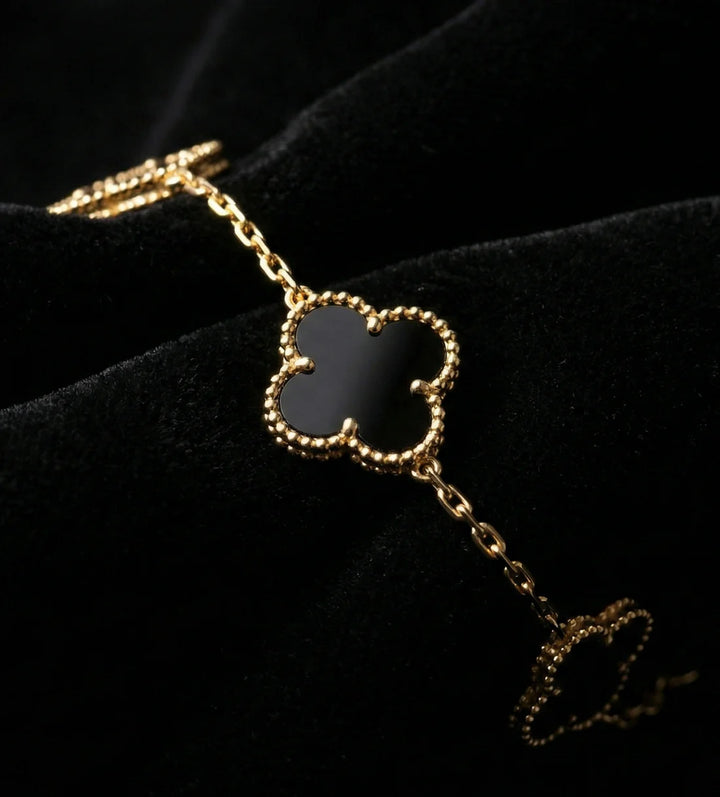 Armband Gelbgold 18k – Panj Shabdar-e Siyah (Fünf schwarze Kleeblätter)