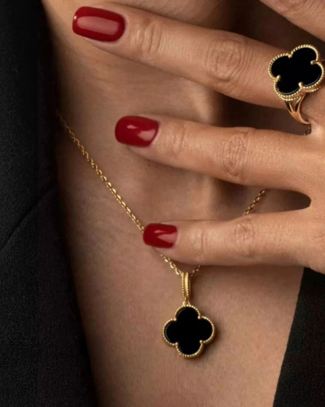 Kundenbestellung: Halskette Gelbgold 18k – Barg-e Onyx (Onyxblatt)