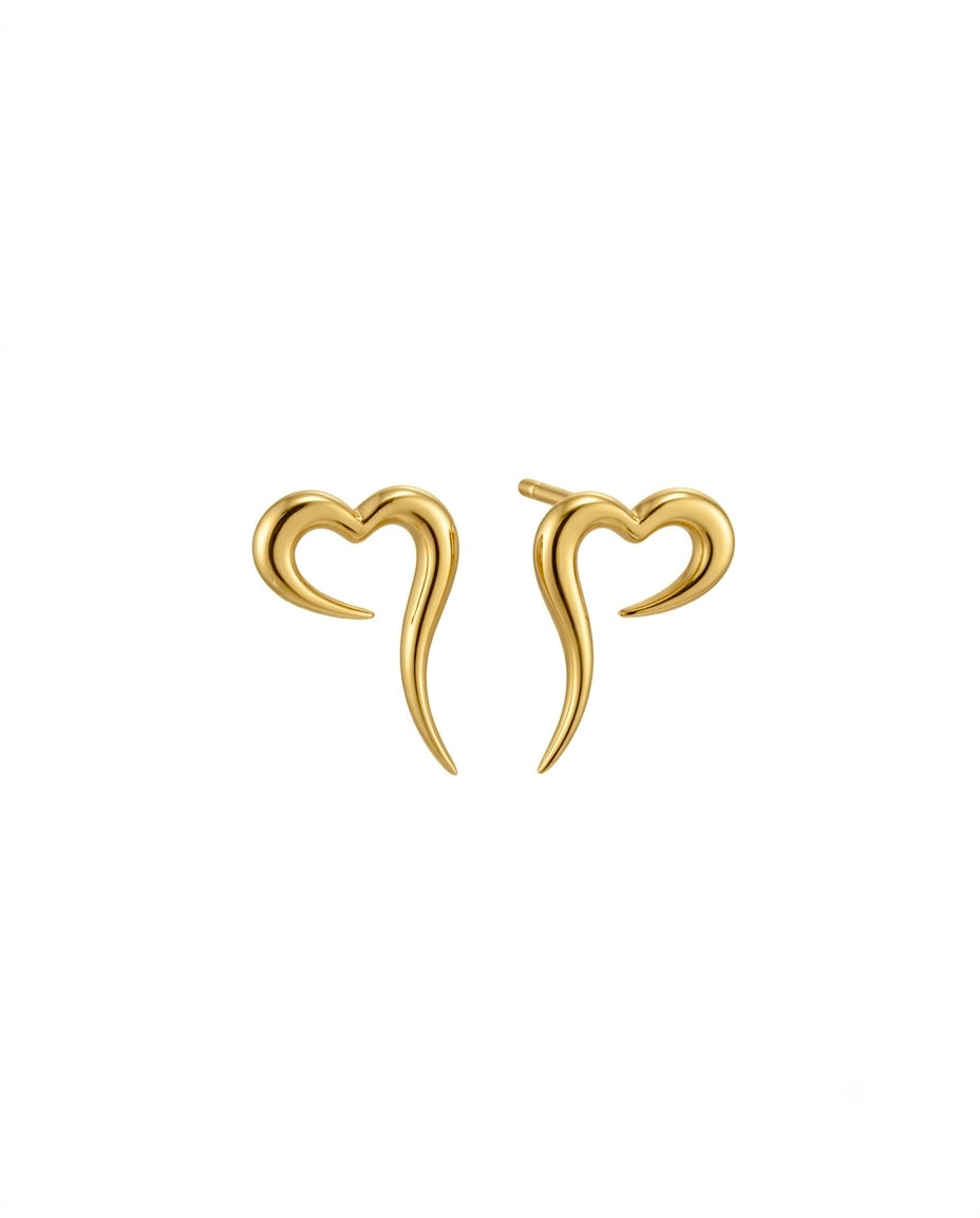 Moderne Herz-Ohrstecker aus 18 Karat Gelbgold mit offenem, geschwungenem Herzdesign. Elegante Goldohrringe für Damen – handgefertigter Echtschmuck mit zeitloser Form, ideal für Alltag, besondere Anlässe oder als liebevolles Geschenk.