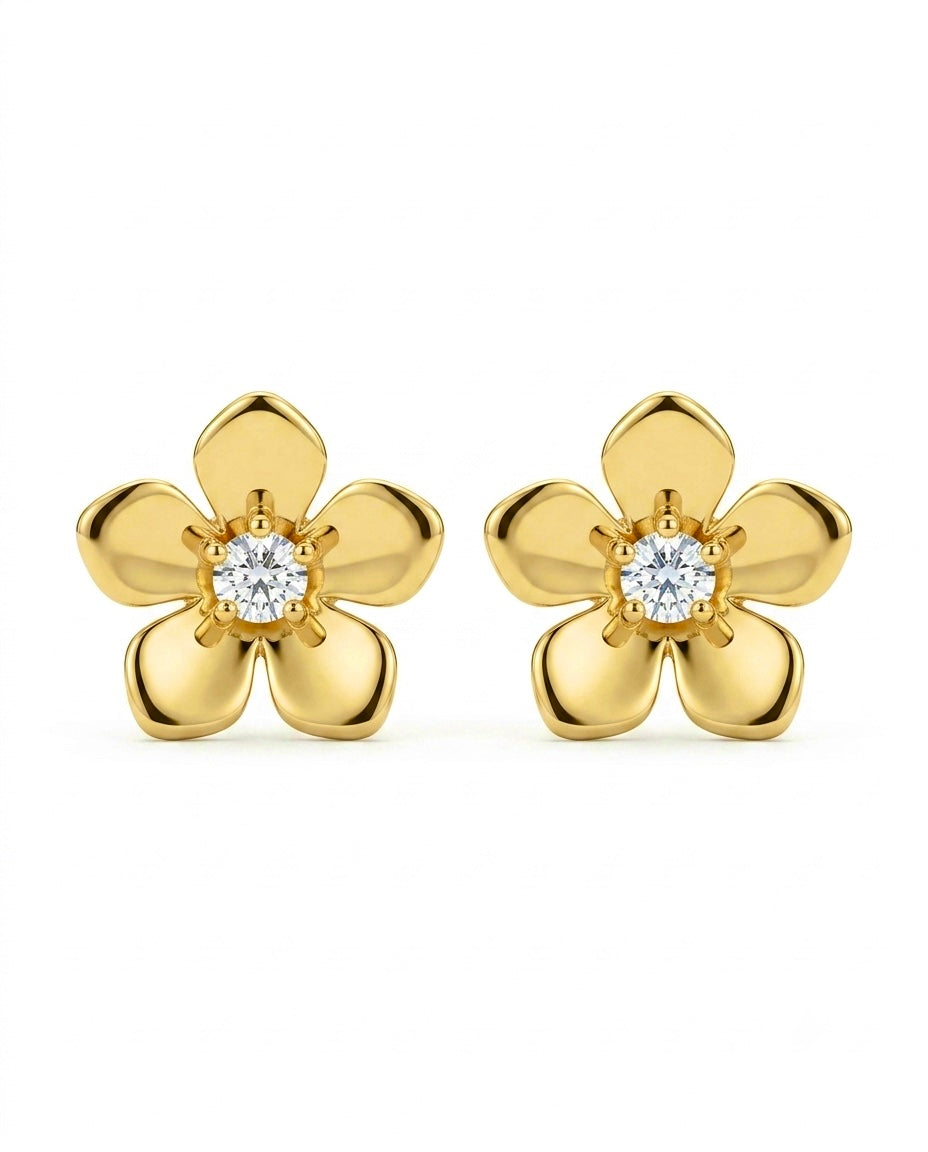 Ohrstecker Gelbgold 18k – Gol-e Zarif: Nahaufnahme der zarten Goldblüte mit klarem Zirkonia Stein.