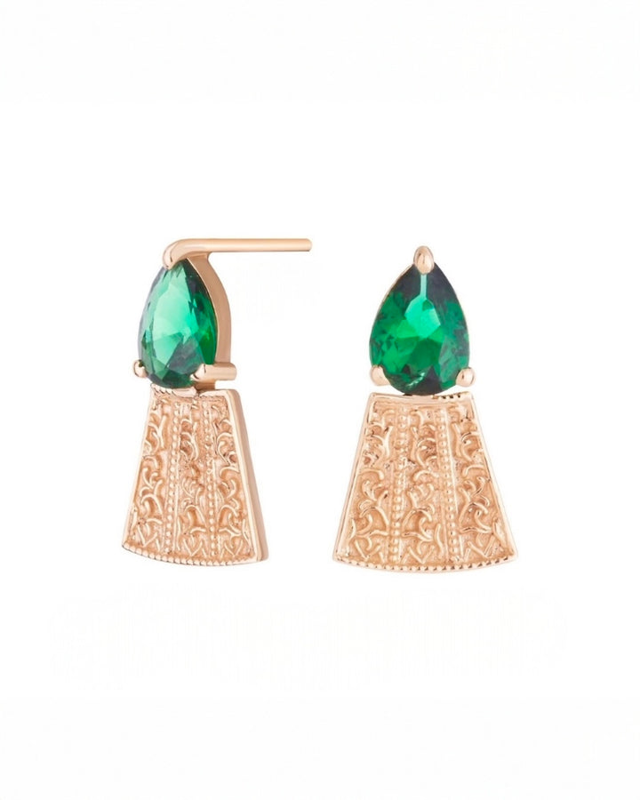 18k Gelbgold Ohrstecker Raz-e Zomorrod mit grünem Zirkonia und Ornamentgravur