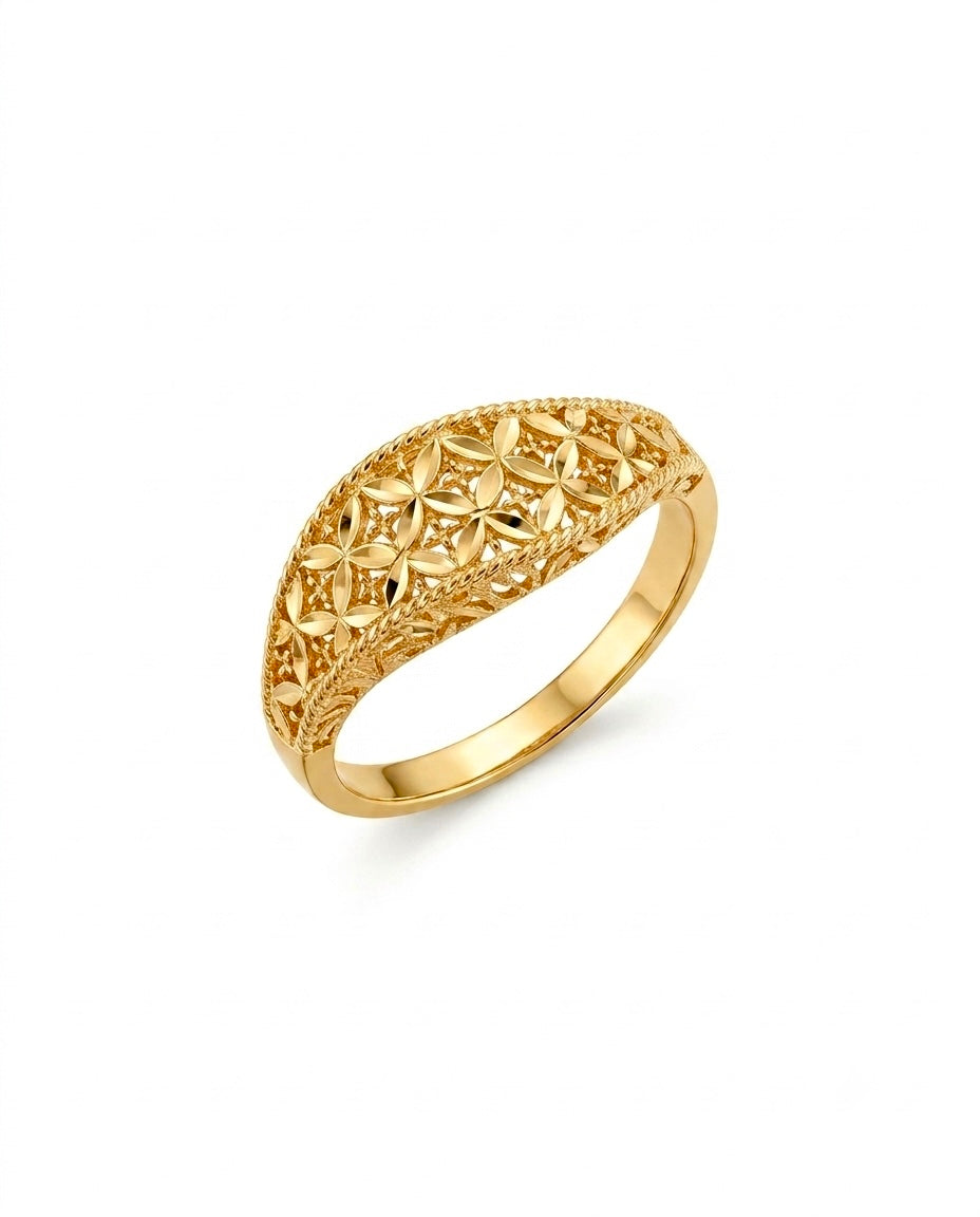 Filigraner Damenring aus 18 Karat Gelbgold mit floralem Blütenmuster und fein gearbeiteter durchbrochener Struktur – eleganter Goldring von ZIBA GOLD.
