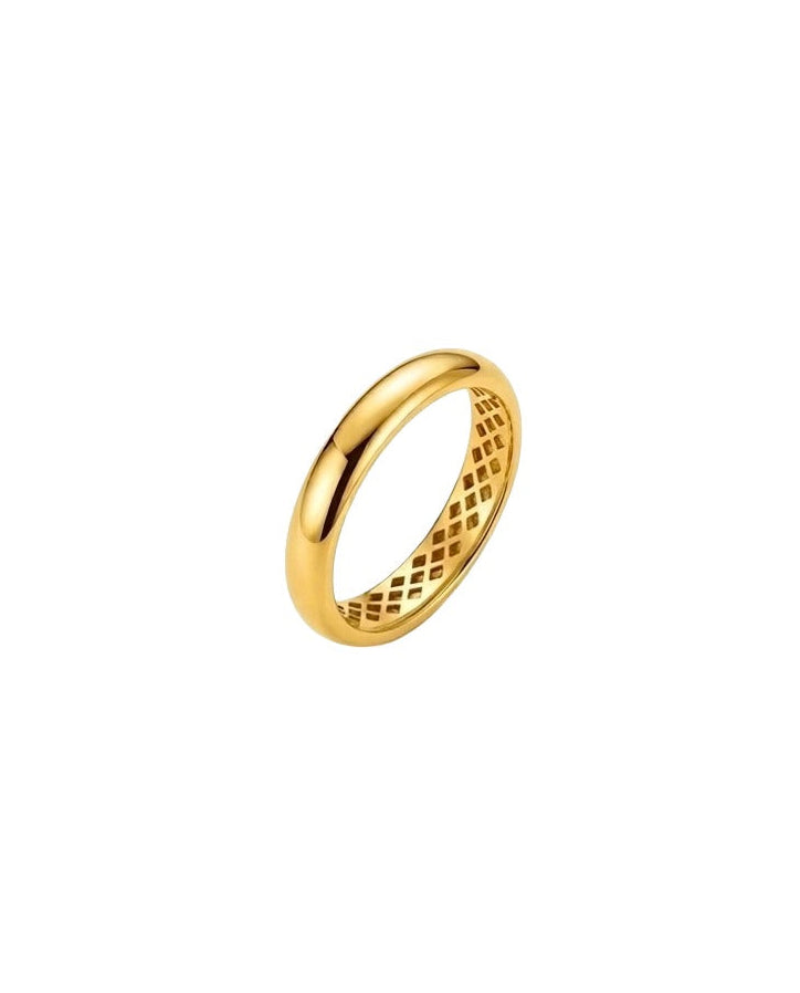 18 Karat Gelbgold Ring mit glatter, abgerundeter Oberfläche und elegantem, zeitlosem Design – hochwertiger Goldschmuck von ZIBA GOLD.