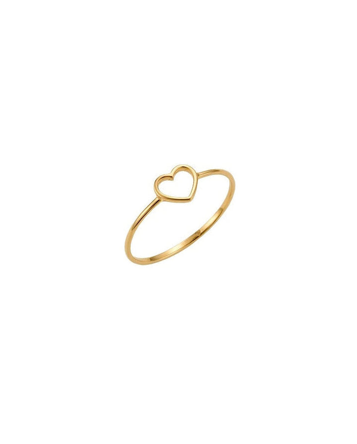 Zarter 18k Goldring mit offenem Herzmotiv – freigestelltes Produktbild