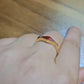 Ring Gelbgold 18k – Derakhsheshe Ghermez (Rotes Strahlen)